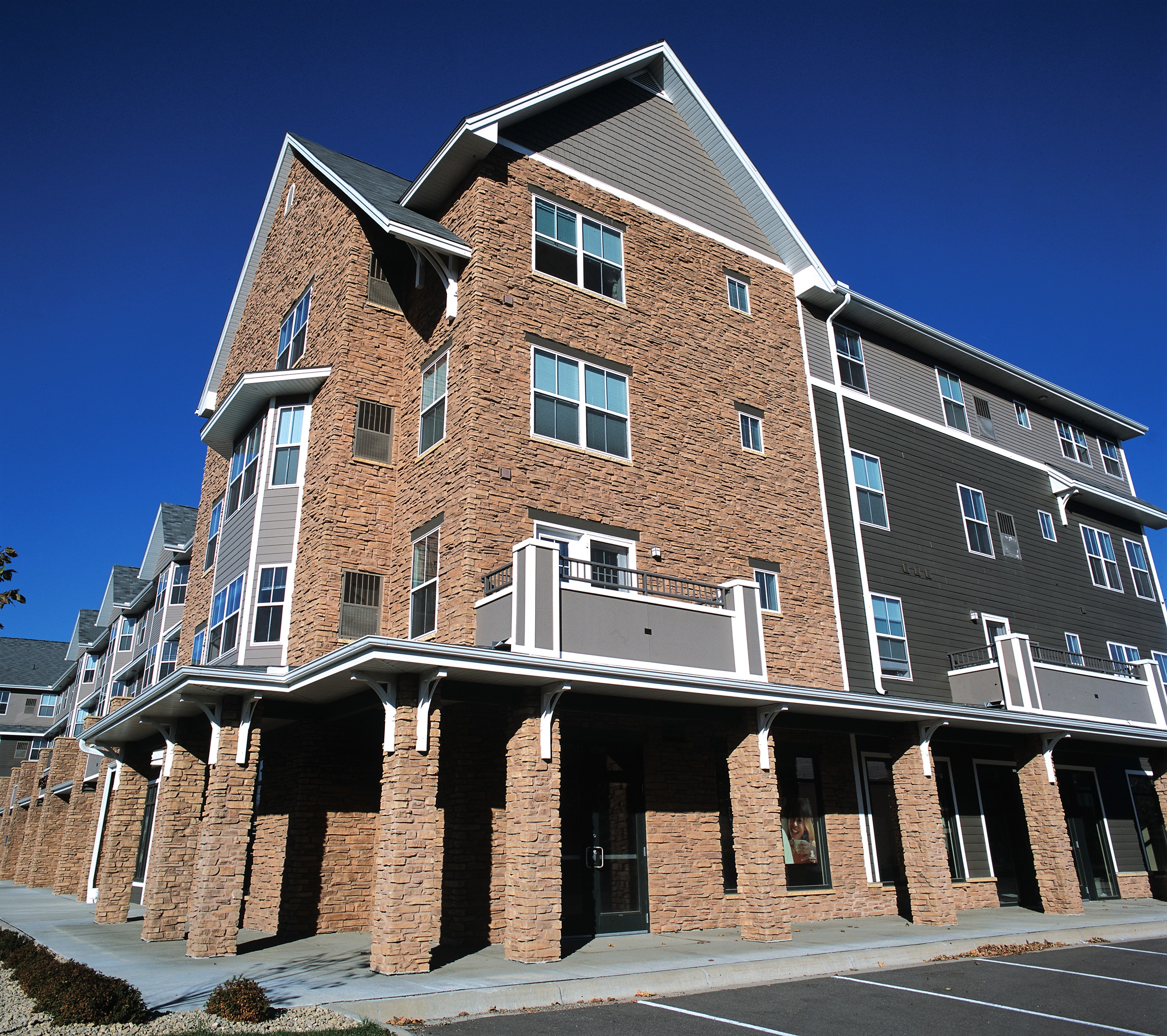 Boulder Creek Brown Country Ledge Exterior