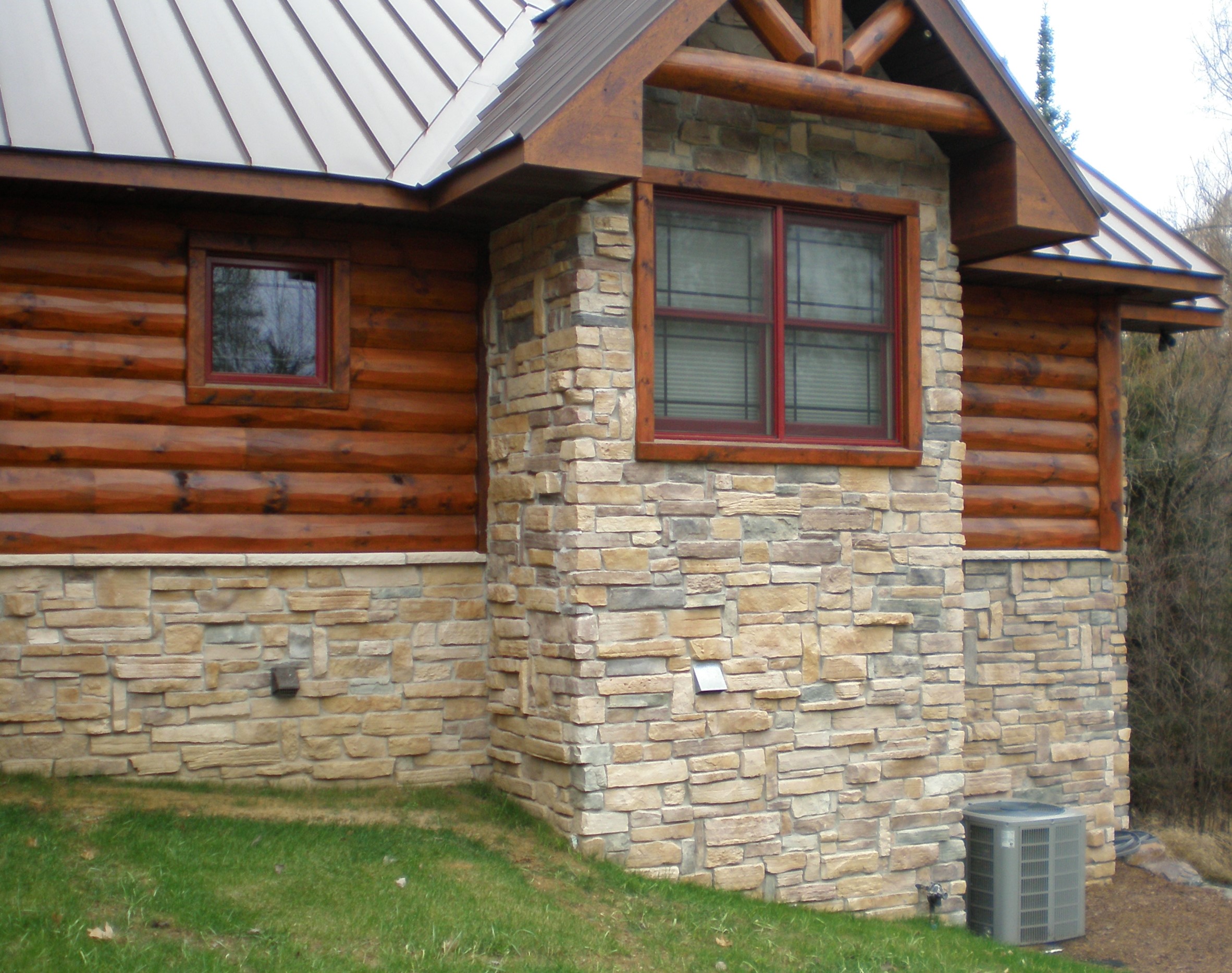 Proline Cedar Creek & WI WE Exterior