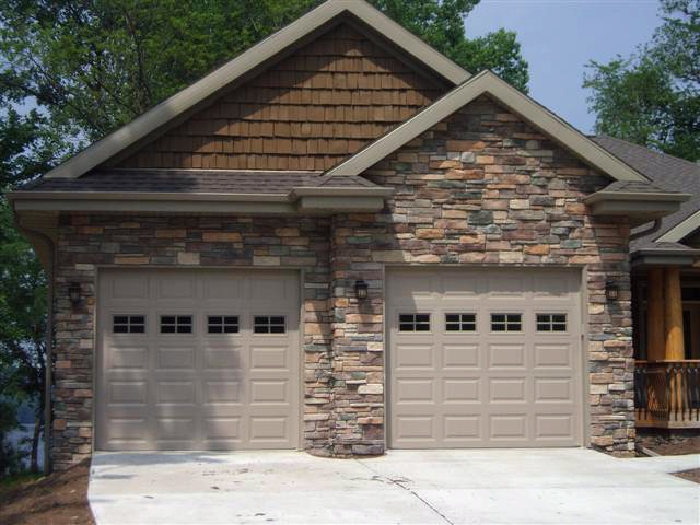 Proline Cedar Creek Exterior