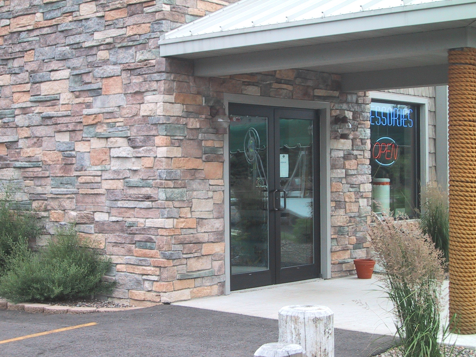 Proline Cedar Creek WE Exterior