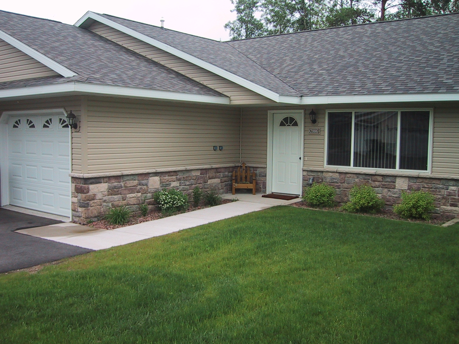 Proline Chardonnay LS Exterior