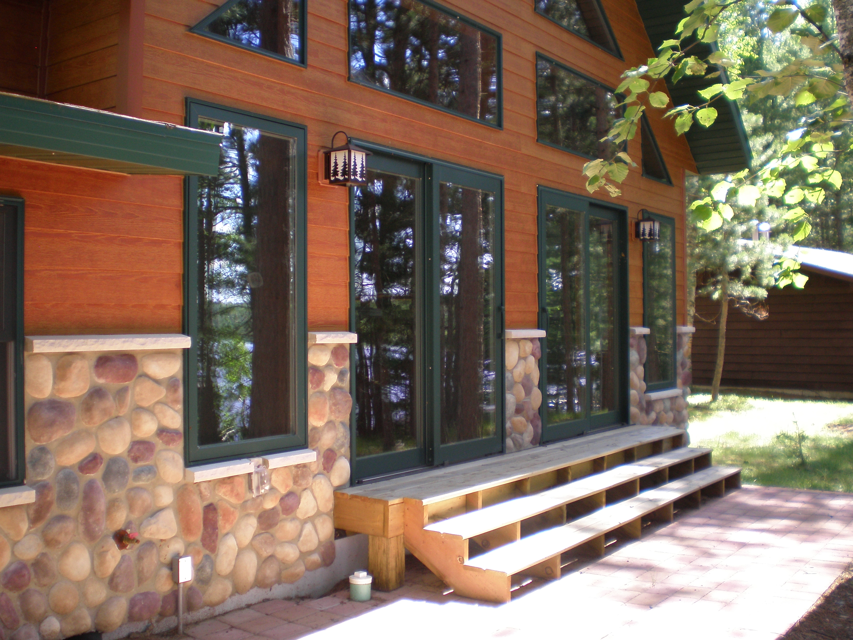 Proline Earthblend & Shoreblend RR Exterior