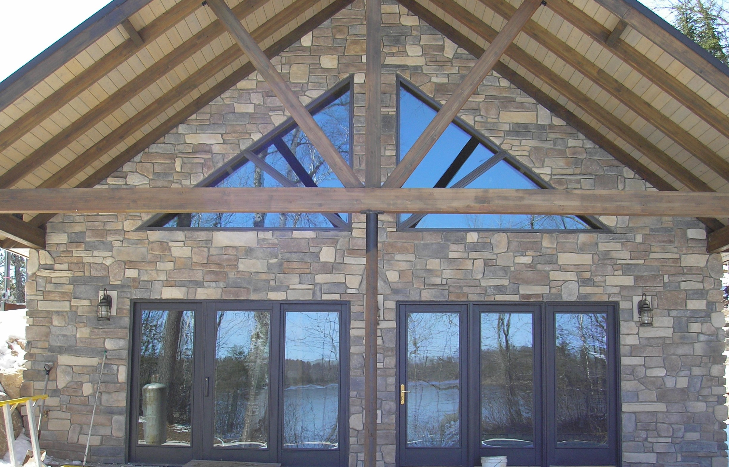 Proline Niagara WE & Bailey H Exterior