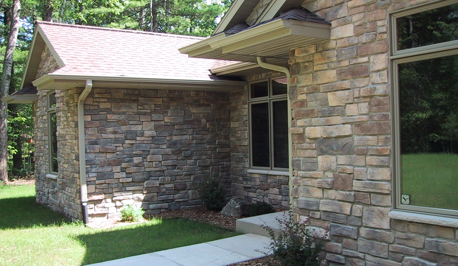 Proline Winona WE Exterior