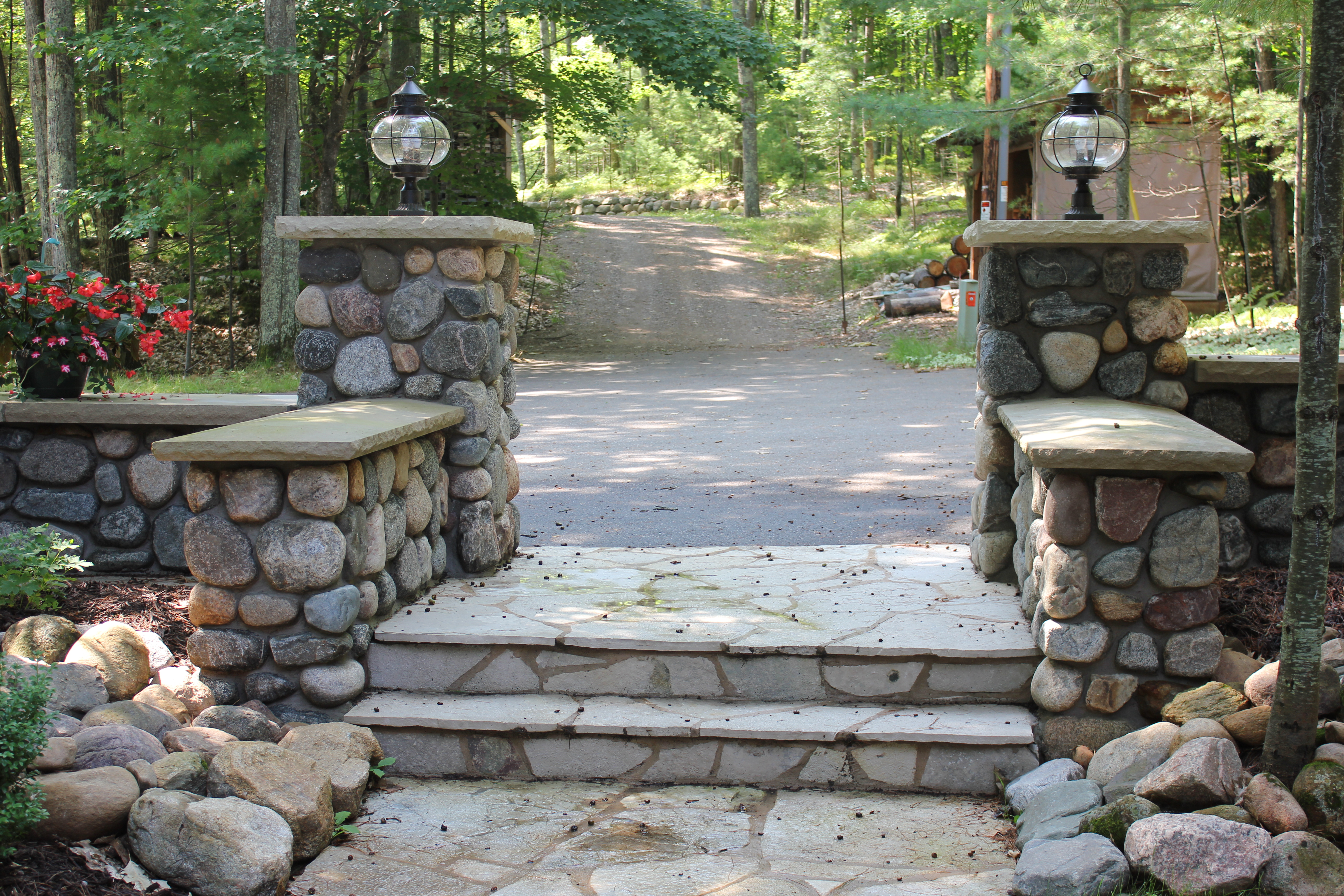 Exterior Natural Stone Caps & Counters