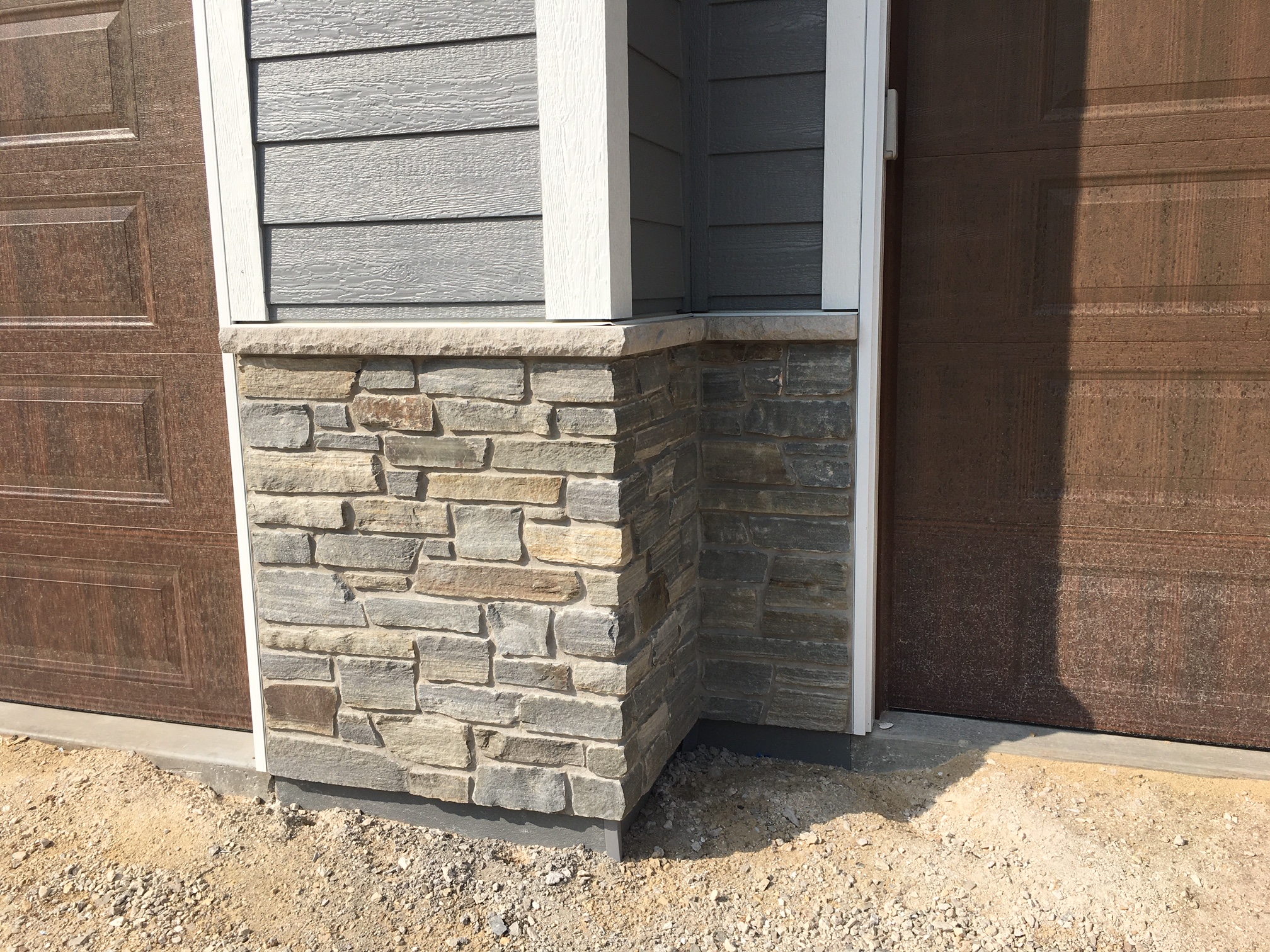Buechel Highland Scotch Webwall Exterior