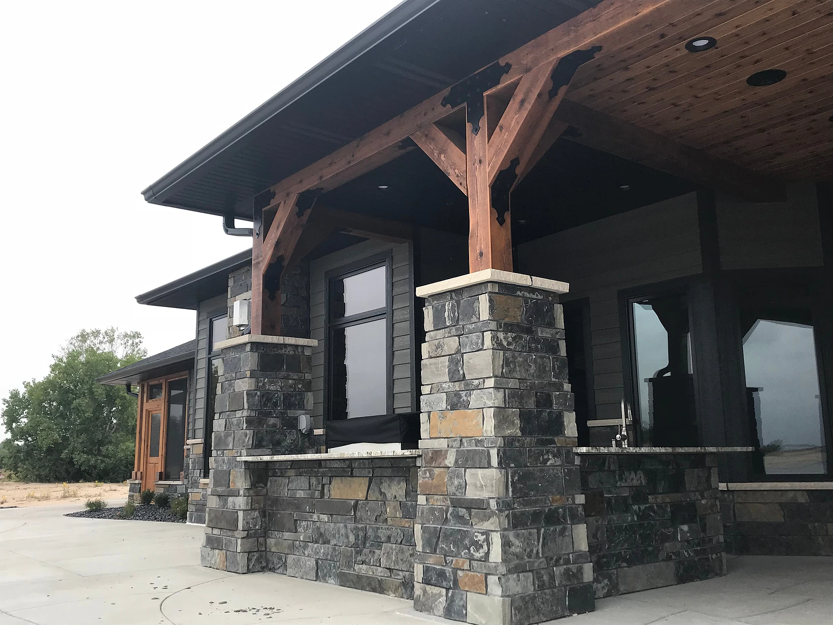 Get Real Southern Eclipse Splitfire Ledge & Random Ashlar Exterior