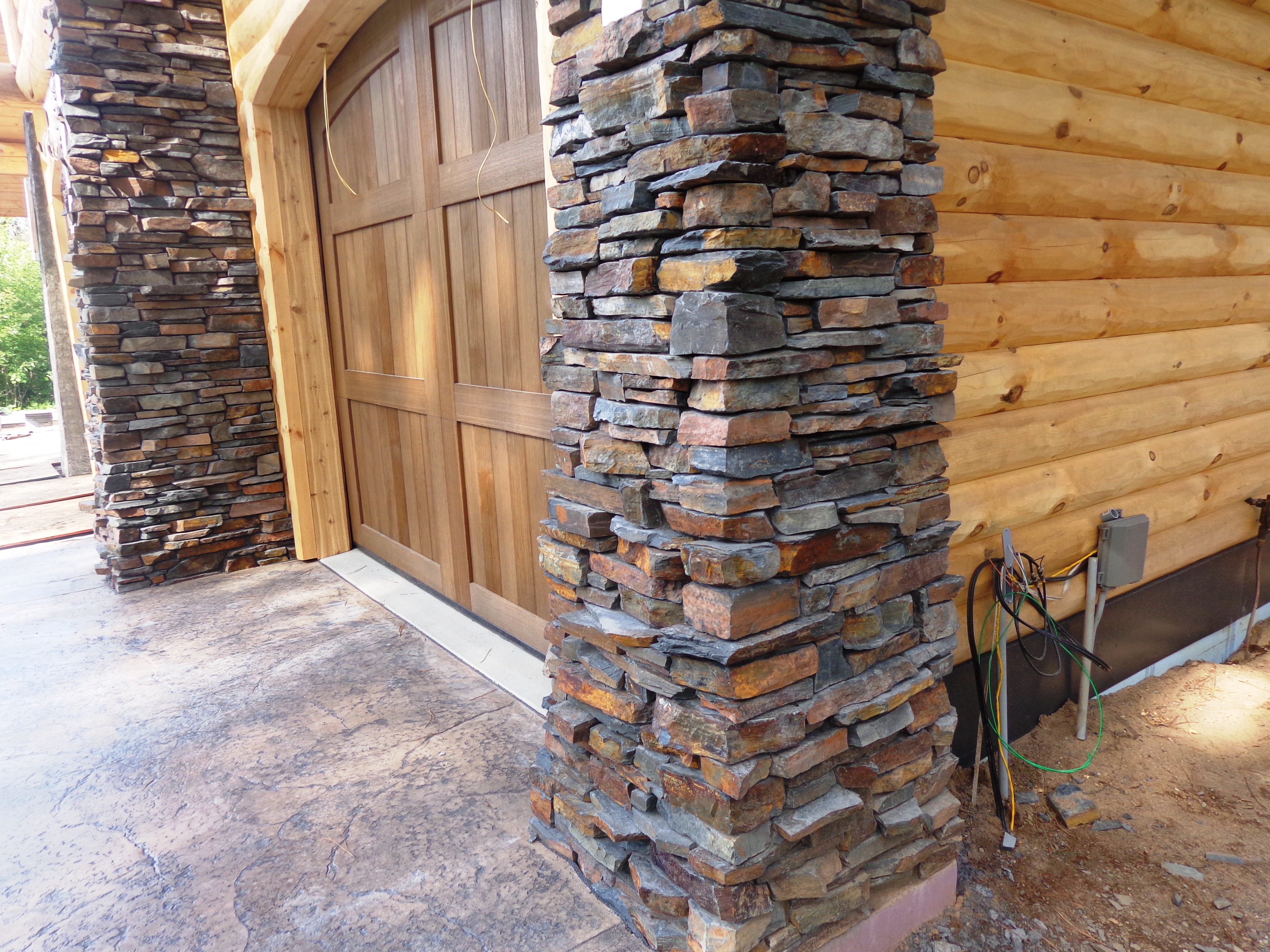 Glacial Stone Brule River Ledge Exterior