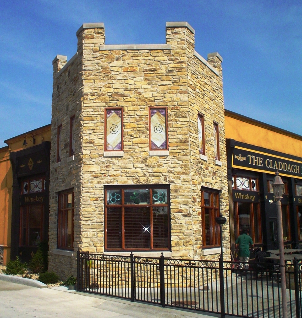Halquist Chilton Brown Exterior