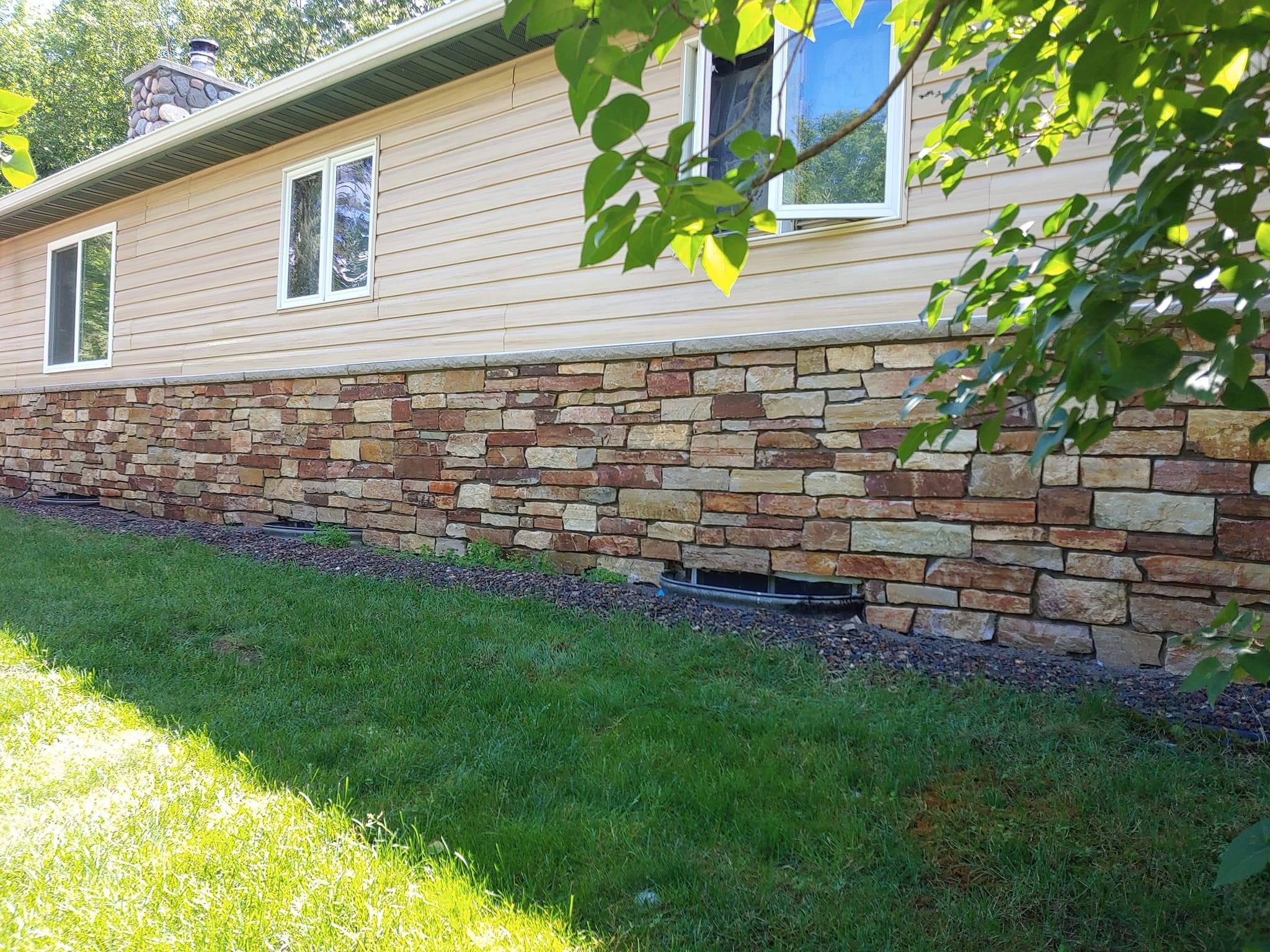 Halquist Chilton Red & Brown Exterior