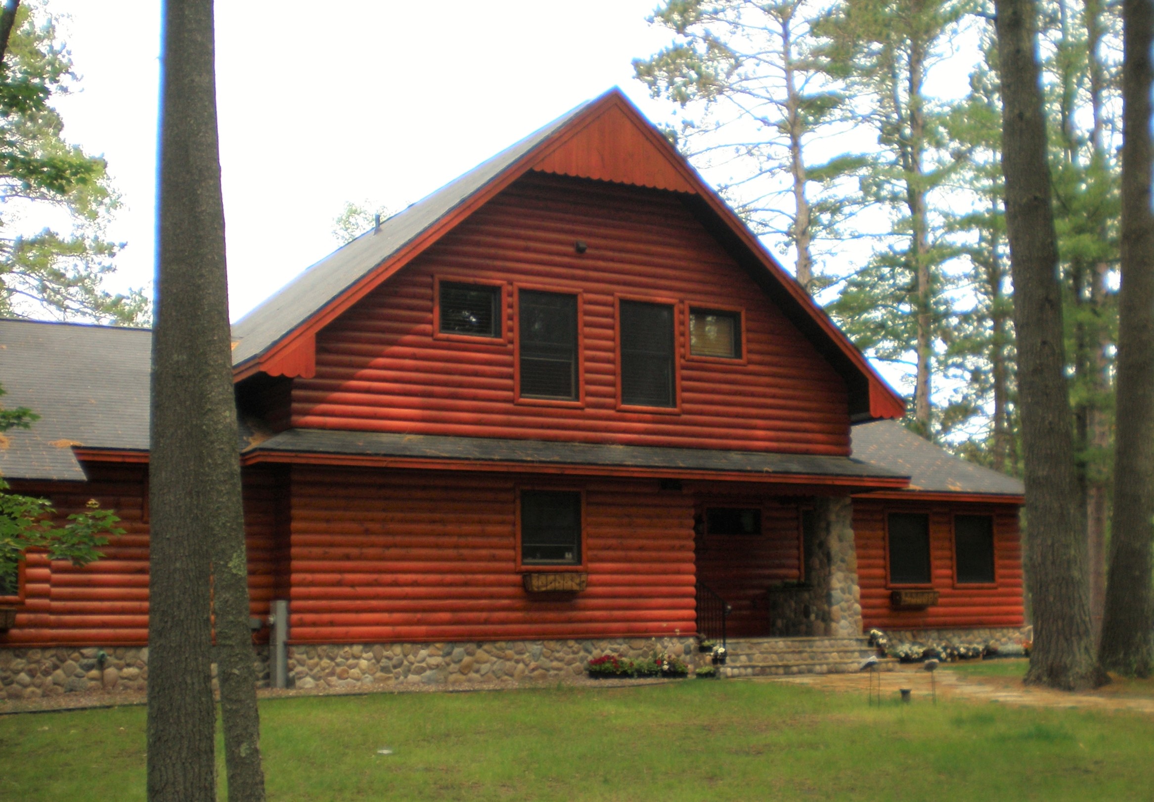 Halquist Fieldstone Exterior
