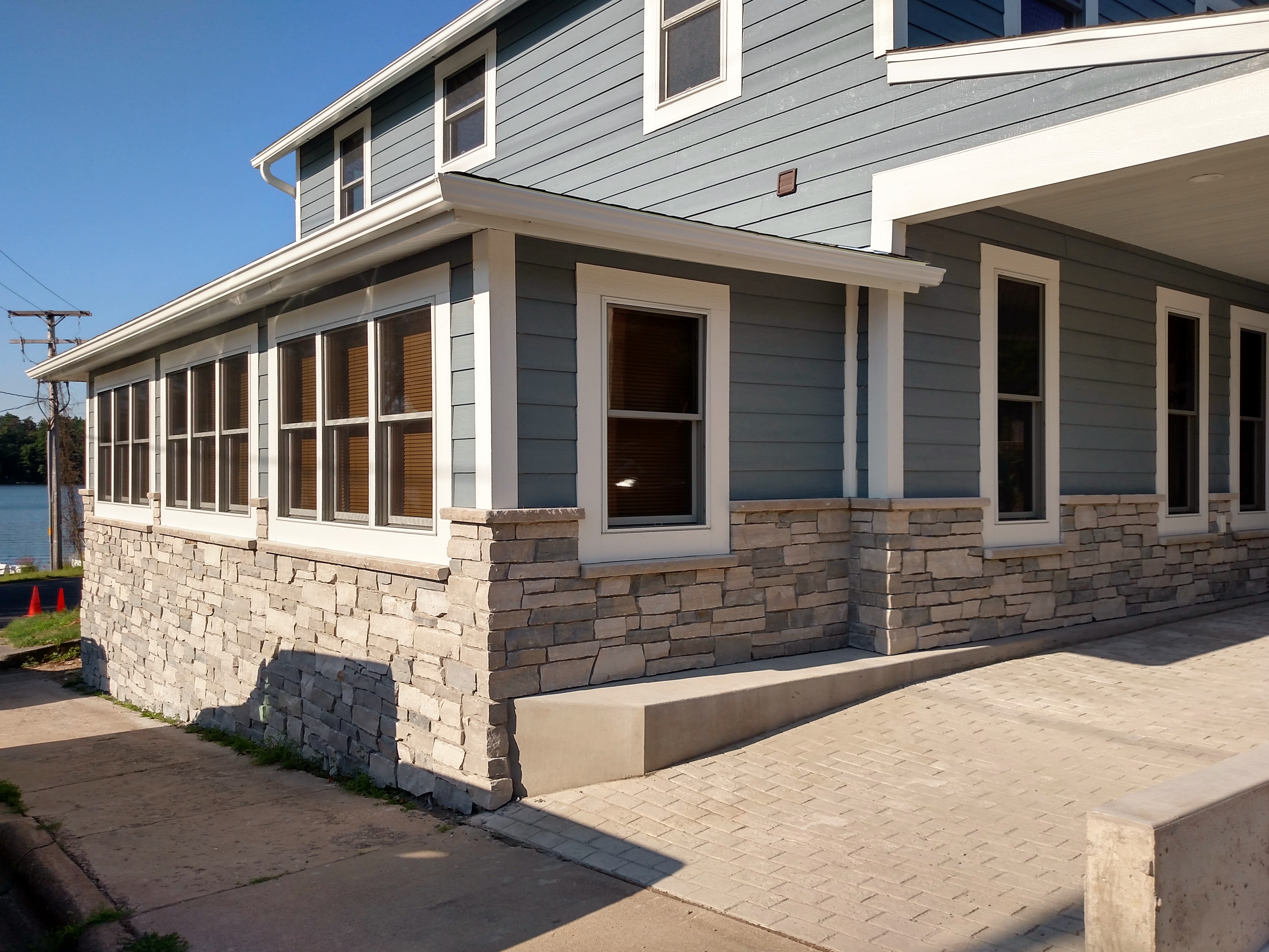 Halquist Monarch Exterior