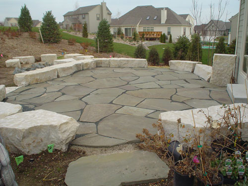 halquist waukesha white outcroppings patio